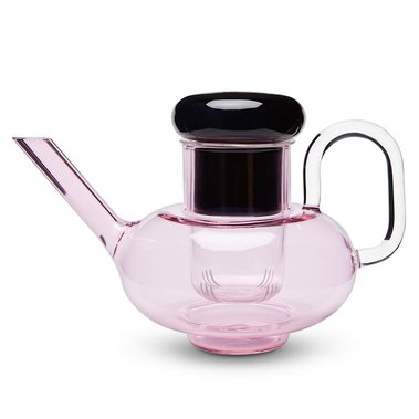 Product photography of a glass teapot