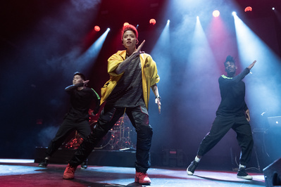 Amber Liu performing at Terminal 5 in NYC, 2020