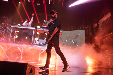 6lack performing at Terminal 5 in NYC