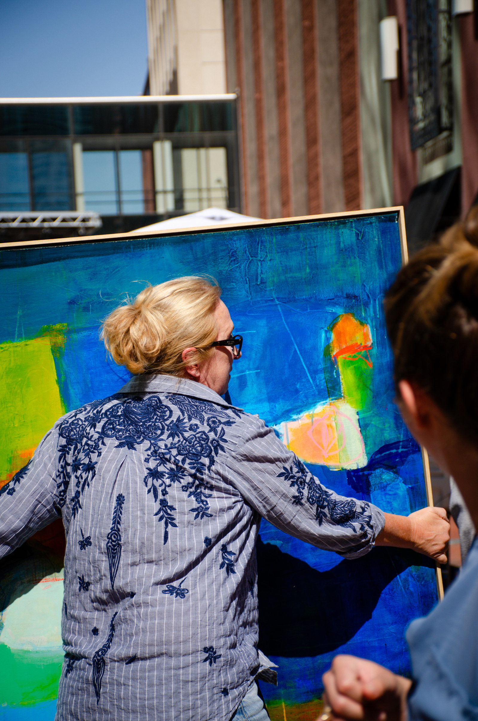 Abstract pigment and midday heat. There’s something beautiful about art that doesn’t stay still.