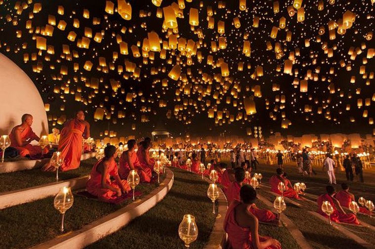 Yi Peng Lantern Festival in Chiang Mai, Thailand