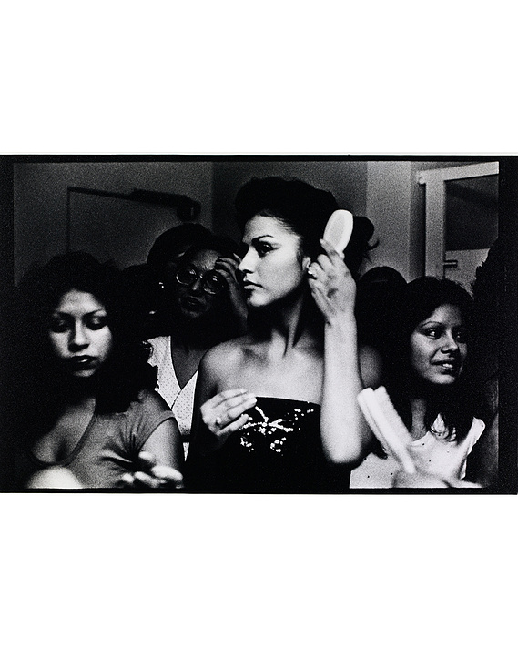 KLIQUE series by Gusmano Cesaretti
Original Prints from 1970's
Shop Vintage Street Art / Graffiti Art Photographs.
Los Angeles Art Gallery 