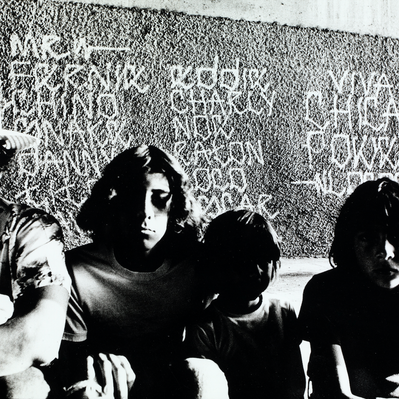 STREET WRITERS image. Photographer Gusmano Cesaretti. Printed 1972. Los Angeles Art Gallery. Shop Vintage Graffiti / Street Art. 